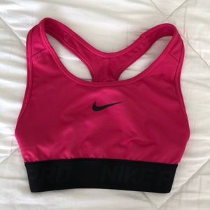 NWOT Nike Pro sports bra XS unlined